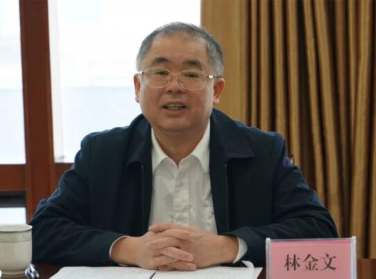 林金文簡歷：廣西自治區(qū)人大法制委員會副主任委員林金文，曾任廣西高院副院長、司法廳廳長、商務(wù)廳副廳長